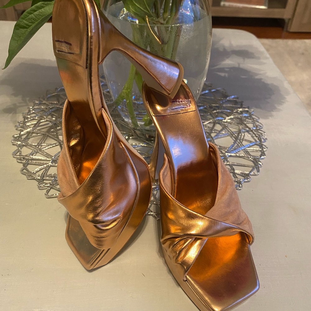 New Jeffrey Campbell Hollyweird in Rose Gold Natural Suede Size 8.5 - Picture 11 of 15